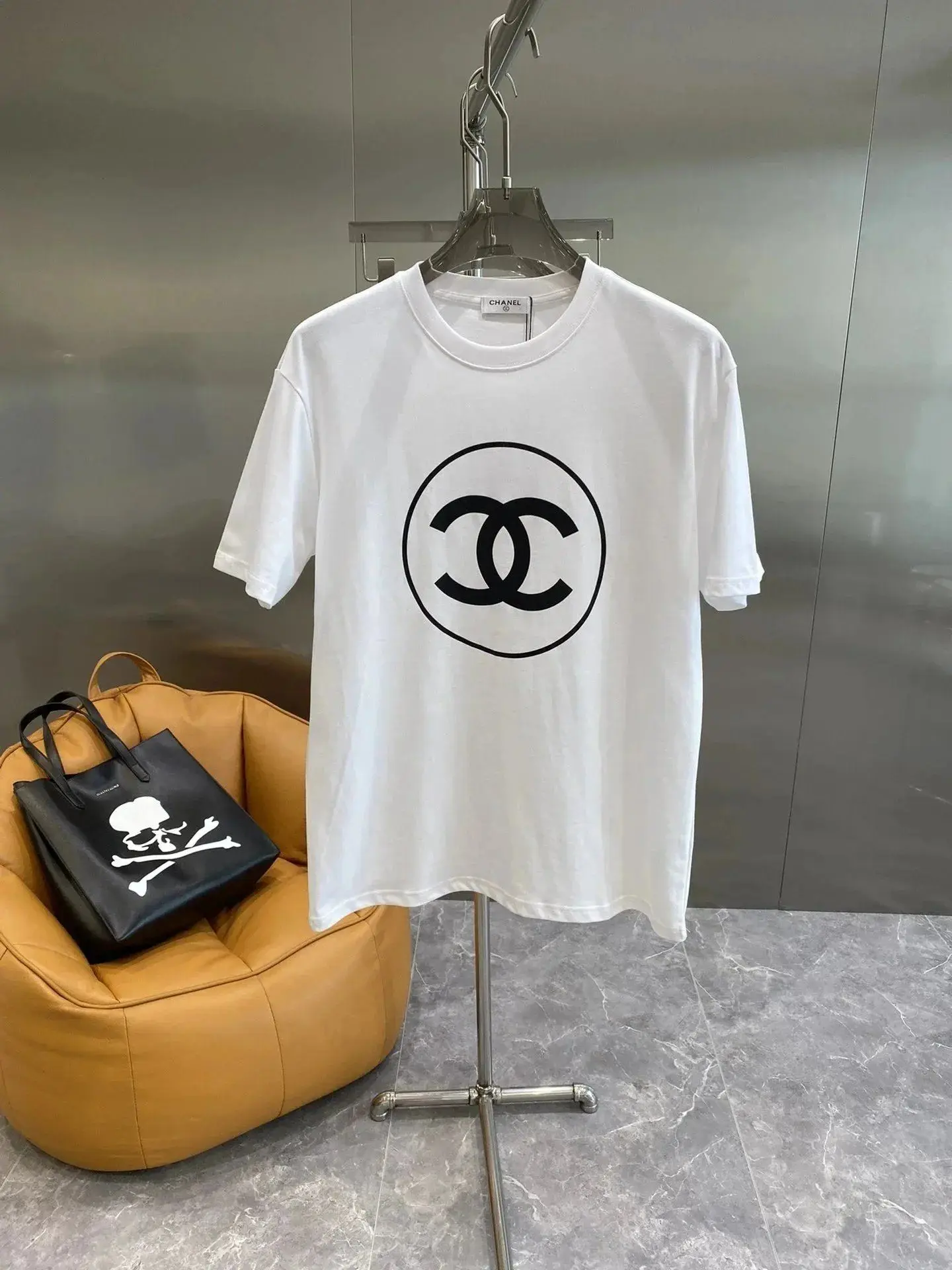 1 (Priority shipping for favorites)