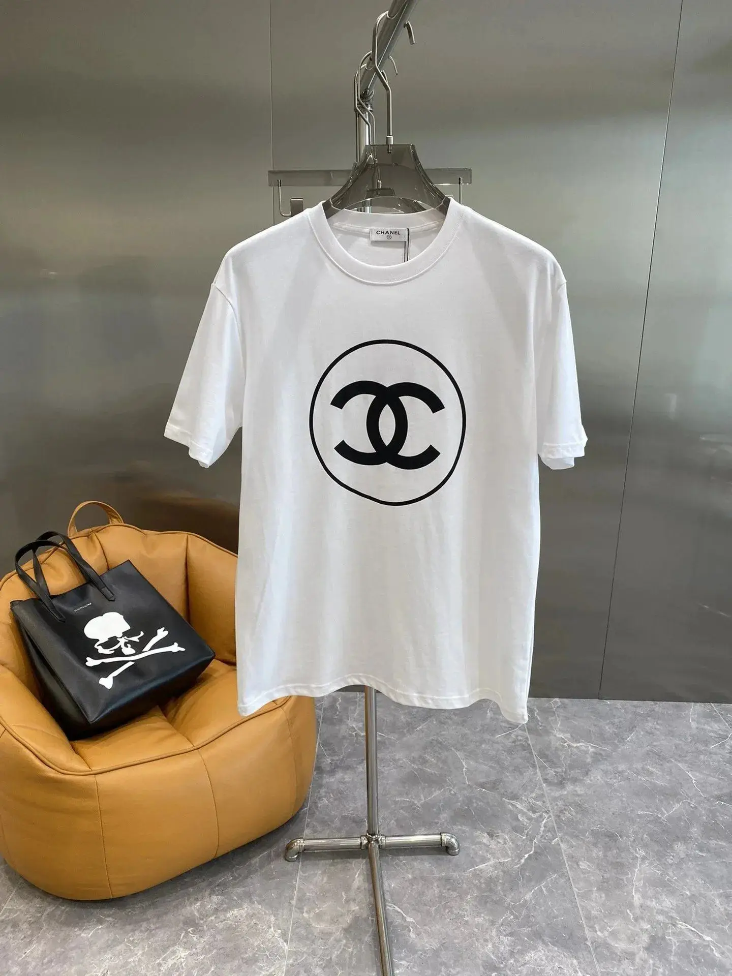 1 (Priority shipping for favorites)