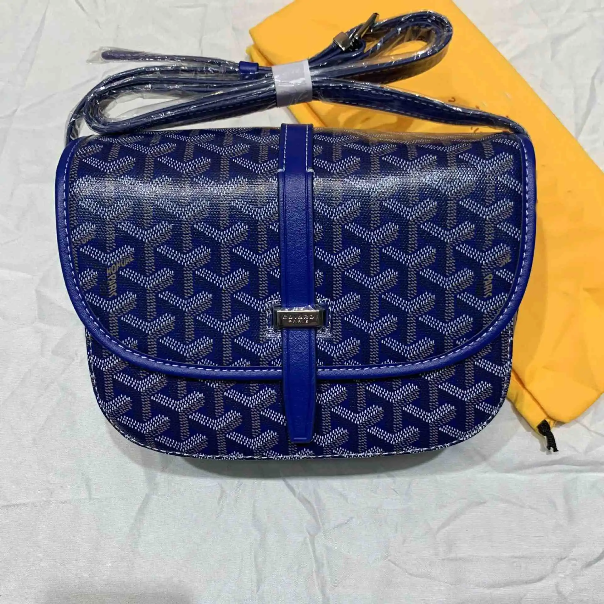 020（21cm*15cm*9cm）