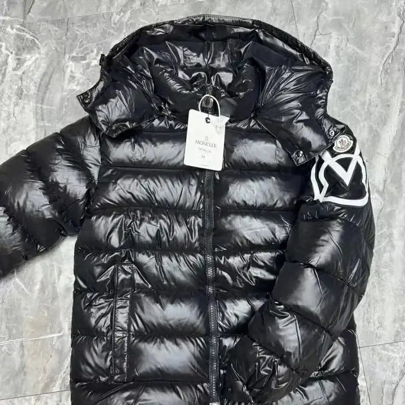 Moncler * - Down Jacket 02