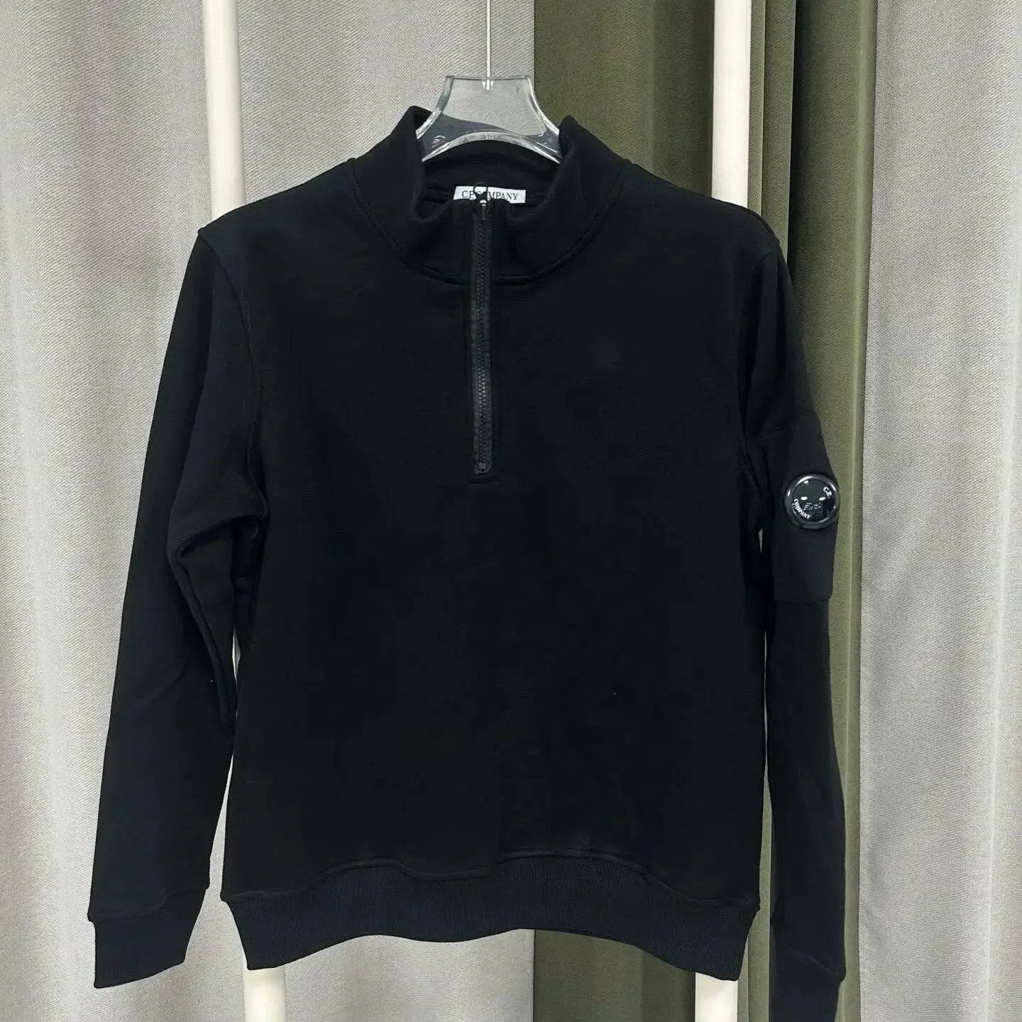 A hoodie with half zipper black (velvet added)