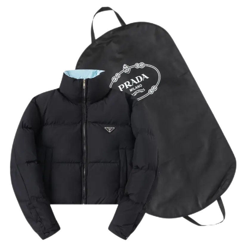 短款羽绒服蜜蜂小标黑